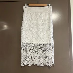 White Flower Knit-Lace Skirt